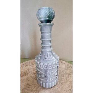 Vintage Fenton Blue Opalescent Hobnail Decanter with Stopper Vase Decor‎